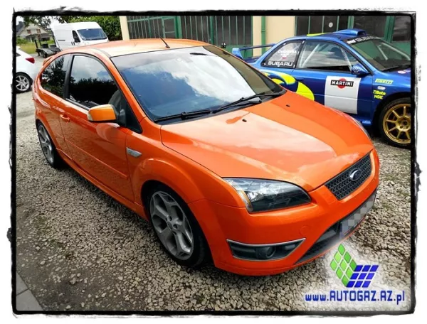 ford-focus-II-st-25t02