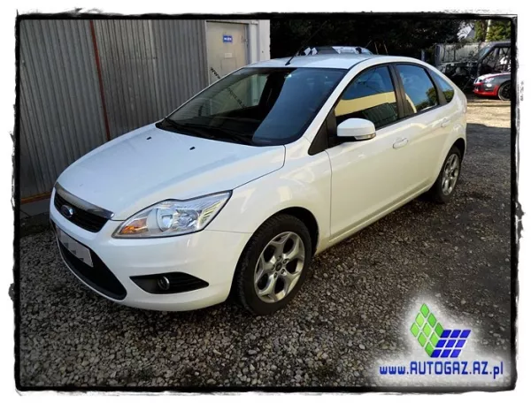 ford-focus-III-18-16v01