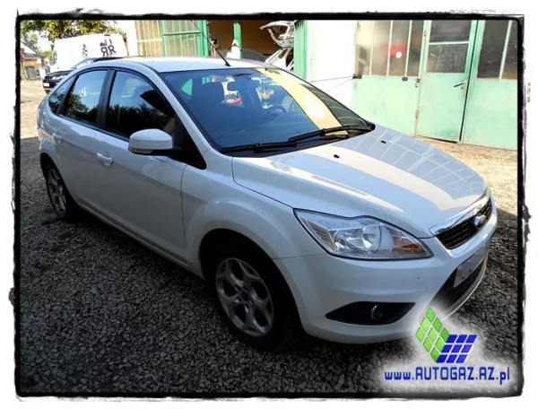 ford-focus-III-18-16v02